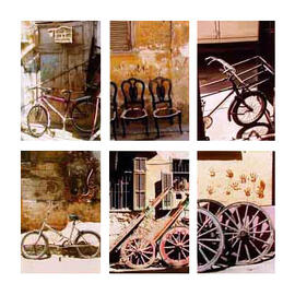 
Les couleurs d'Alexandrie. Vélos et carrosseries. J’y ai trouvé le même désordre qu’à Alexandrie.  J’ai commencé à faire du rangement, à tenter un classement par forme, par couleur, par binôme, par trinôme, je ne sais par quel instinct taxinomique. Photo 1

