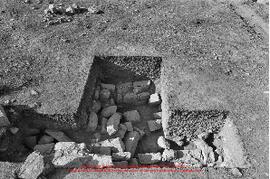 Film n°89. Khirbat adh-Dharih, campagne 2, tombeau 1, fondations rectangulaires, novembre-décembre 1985