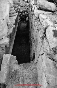 Film n°85. Khirbat adh-Dharih, campagne 2, temple, village secteur V10, tombeau 1, pressoir, novembre-décembre 1985