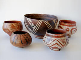 
Recherches franco-bulgares sur le site néolithique de Kovacevo en Bulgarie. Le matériel archéologique. Vases peints du Néolithique ancien
