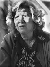 
Itinéraires de Belleville à Djerba de femmes juives tunisiennes vivant en France. Photographie et anthropologie. Simone, Café La Vielleuse, Belleville
