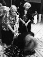 
Itinéraires de Belleville à Djerba de femmes juives tunisiennes vivant en France. Photographie et anthropologie. Transe, Rebaybia
