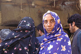 
Chemins vers l'Orient, Pakistan. Turbat (province du Baloutchistan), bazar de Turbat, femme Baloutch

